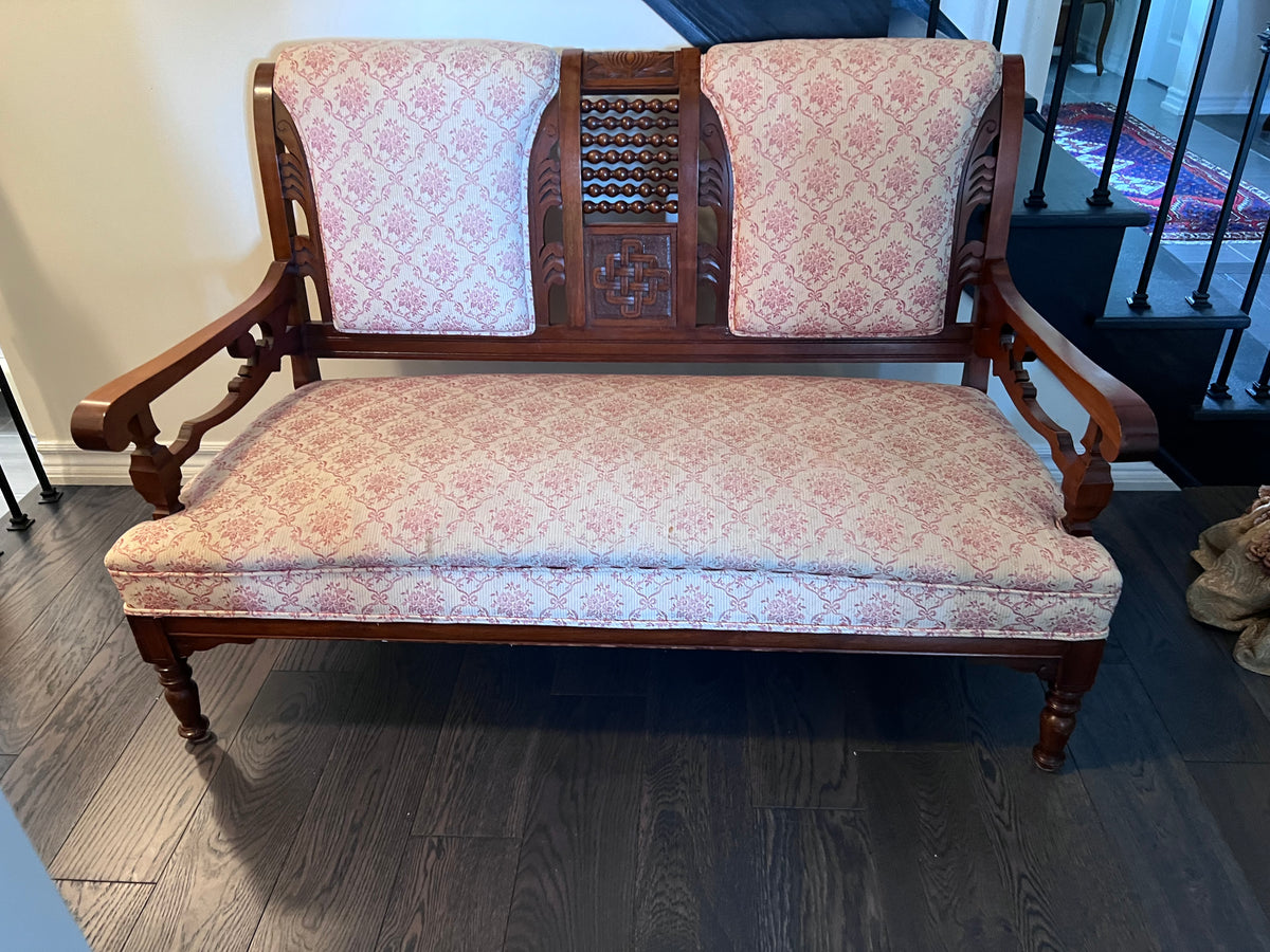Antique Settee Sell My Stuff Canada Canada's Content and Estate