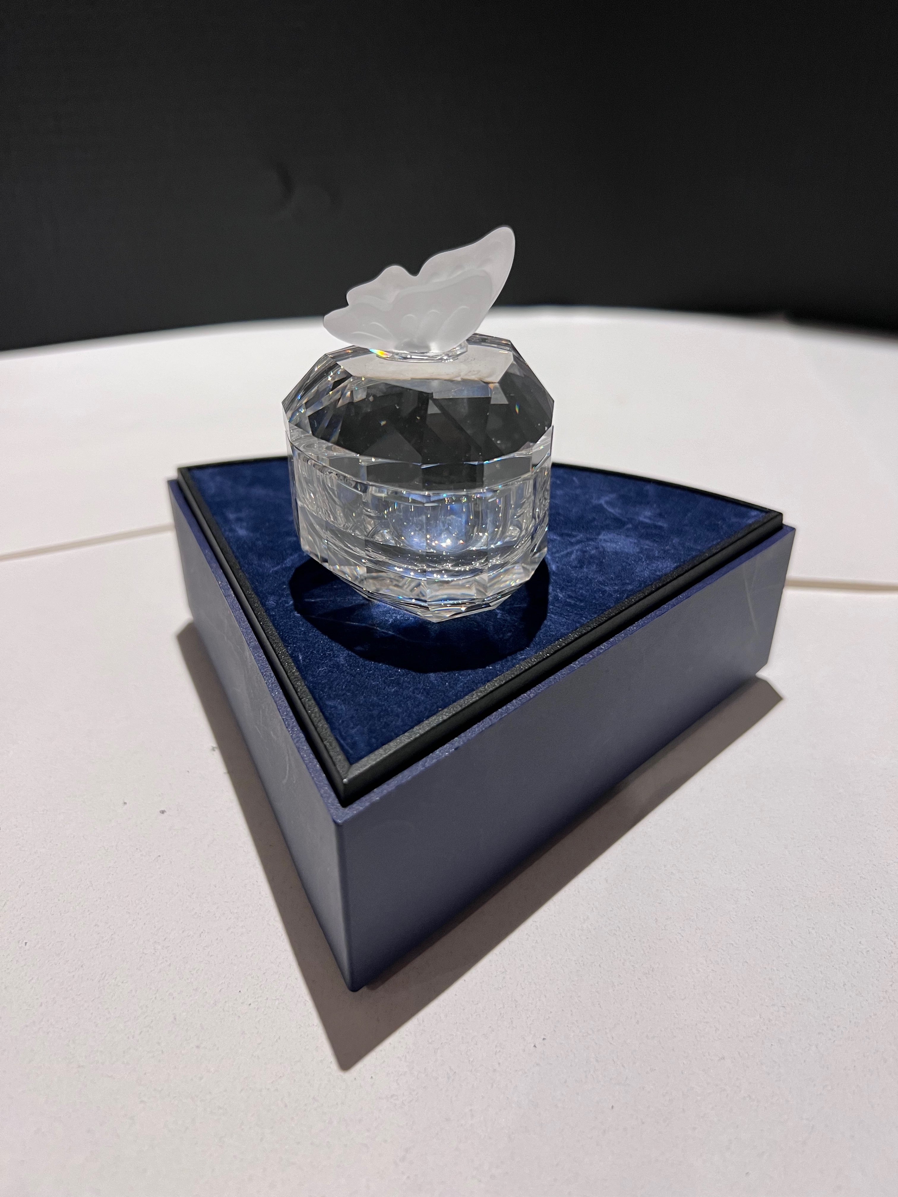 Swarovski Crystal Trinket Box with Butterfly Lid – Sell My Stuff