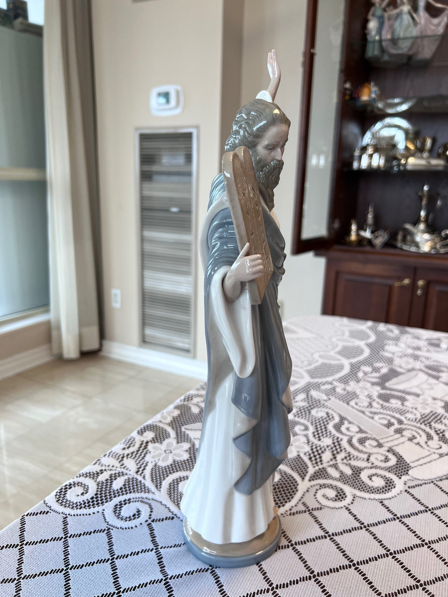 Lladro Moses and the Ten Commandments No. 5170 (*Broken finger) Sell