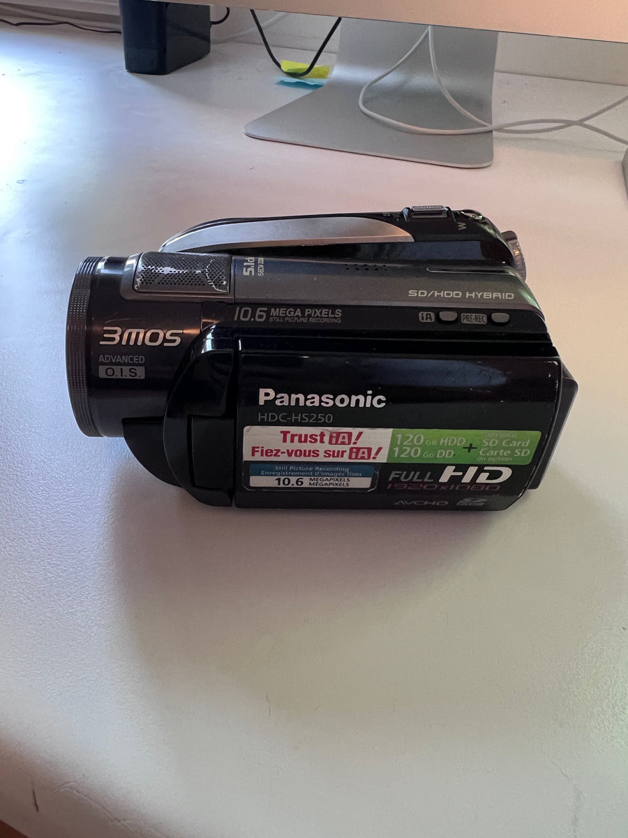 Panasonic HDCHS250 (120 GB) High Definition Hard Drive Camcorder