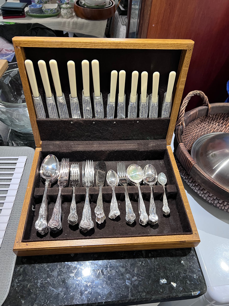 【Harts The Silversmiths】 ファルコンのティーセット 3点 IMG_9692_7154f1d7-104c-4a37-