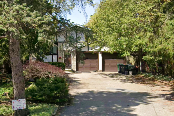 Packed Mississauga In-Home Content Sale – Day 2 | Sunday, August 30 | 9:00 AM – 2:00 PM | 1577 Thompson St.
