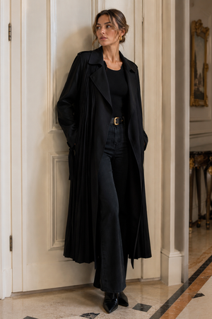 Gucci Black Pleated 100% Silk Trench Coat, Size 38 – Sell My Stuff