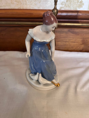Royal Dux Figurine, Lady with Doves