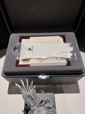 Swarovski Crystal 1995 LImited Edition (4,208/10,000) by Adi Stocker "The Eagle"
