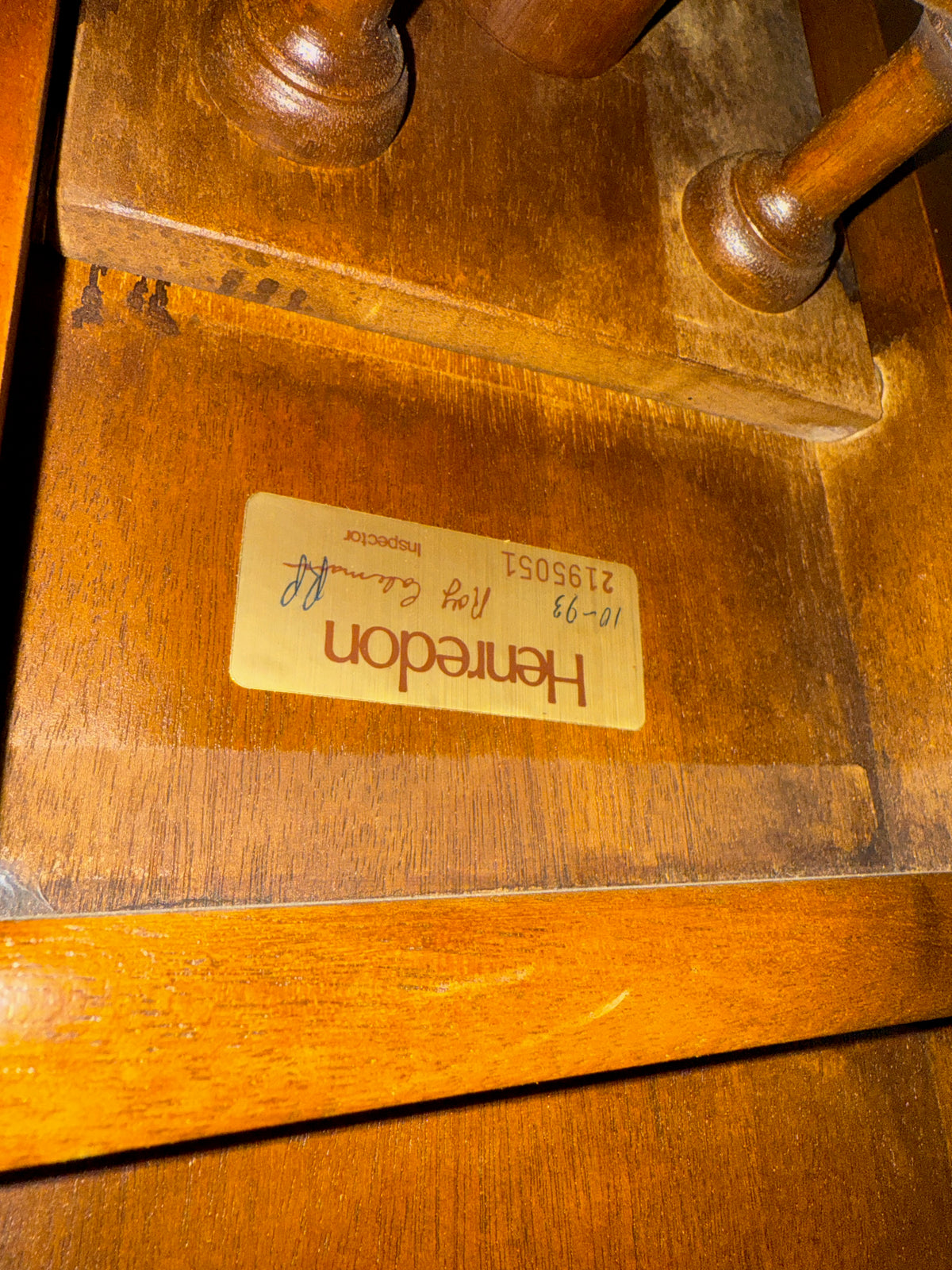 Henredon Mahogany Chippendale Tilt-Top Tripod Table
