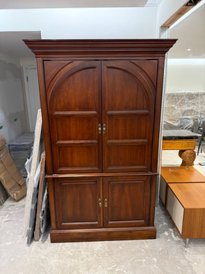 Hekman Armoire/Entertainment Center