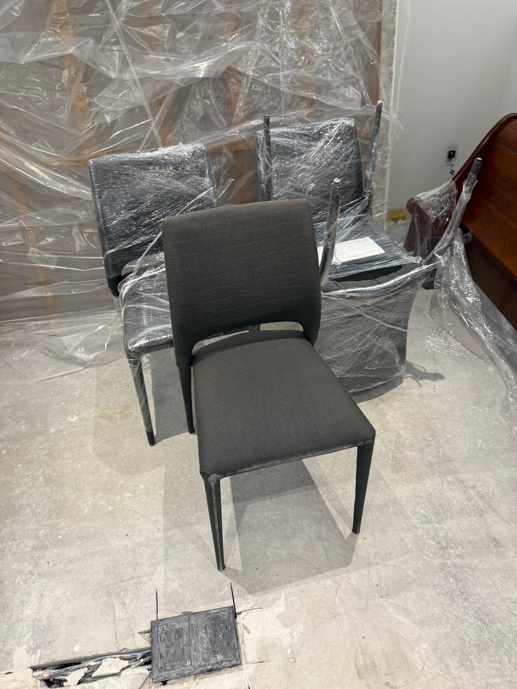 Set of 4 Structube Grey Dining Chairs