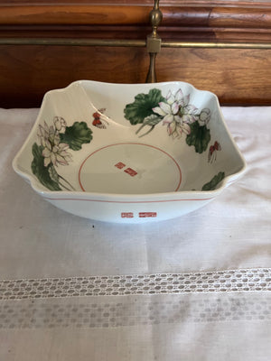 Lotus the Toscany Collection Japan Bowl