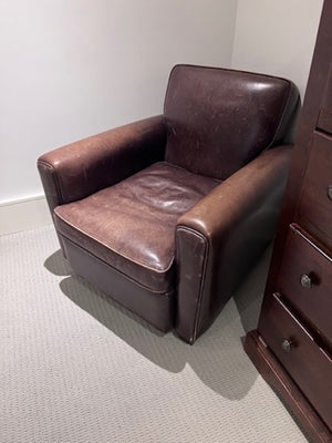 'Roots Canada' Brown Leather Rustic Chair
