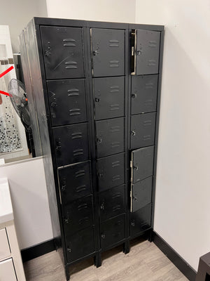 3 6-Tiers Lockers