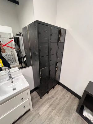3 6-Tiers Lockers