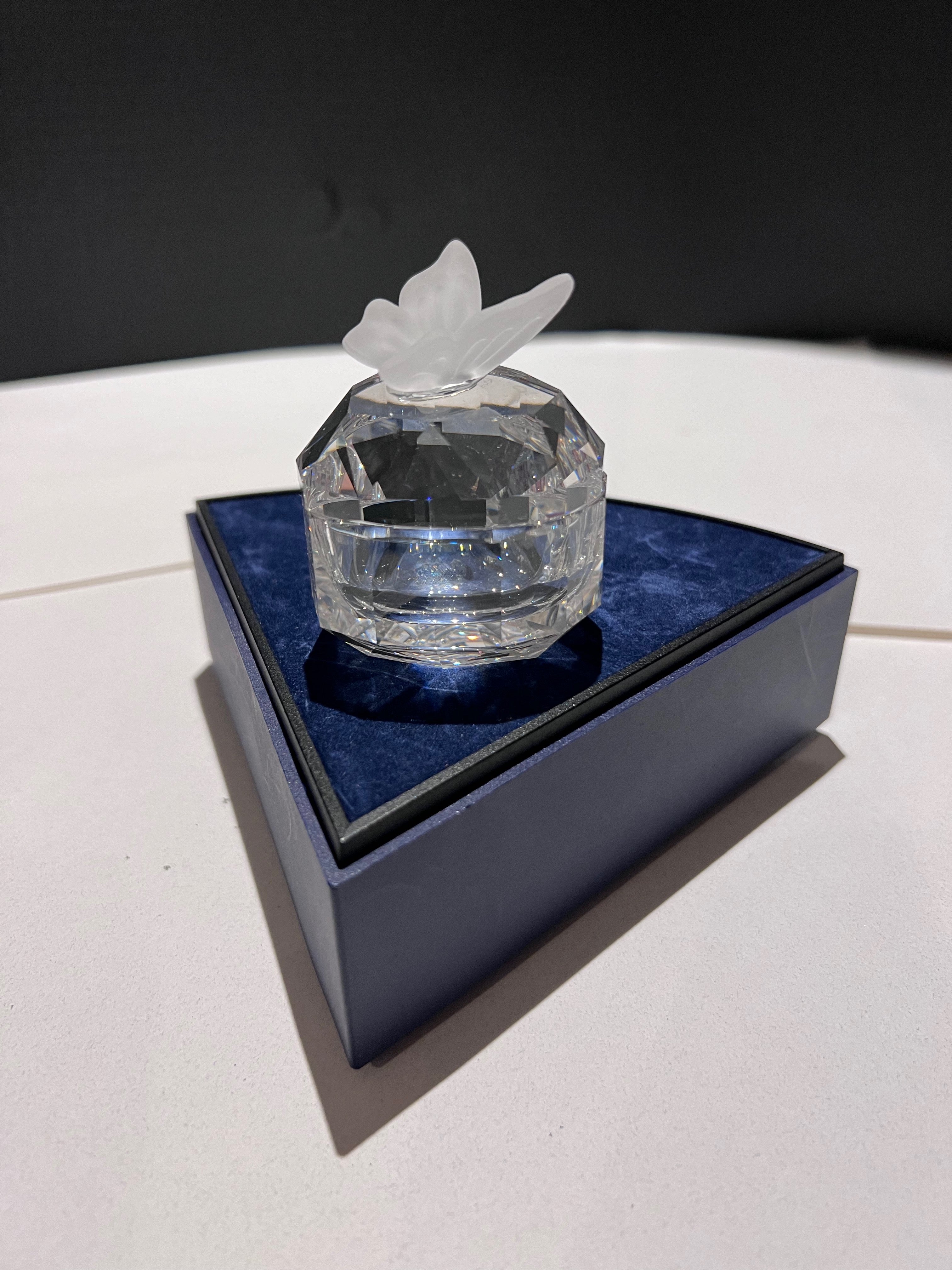 Swarovski Crystal Trinket Box with Butterfly Lid – Sell My Stuff