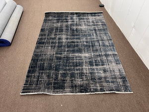 Dynamic Rugs Black Rug, 5x8