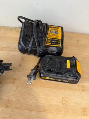 DeWalt DCN692 MAX XR Lithium-Ion Cordless Brushless 2-Speed 30° Paper Collated Framing Nailer with 20v Battery + Charger
