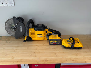 DeWalt DCS690 60V MAX Brushless Cordless 9 in. Cut-Off Saw with 9.0Ah Battery + Charger