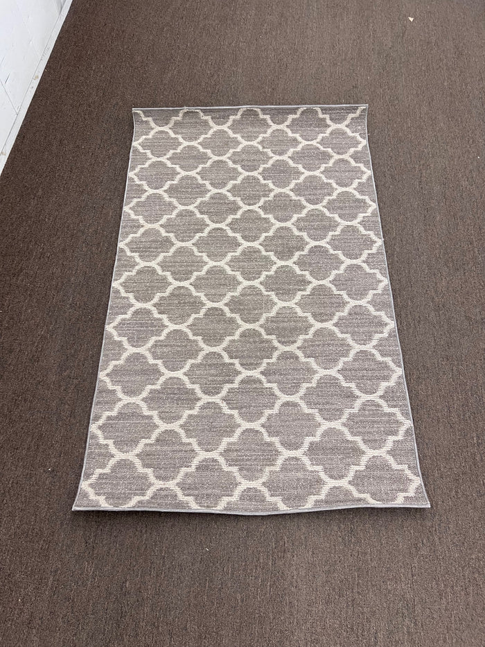 Light Grey Moroccan Area Rug, 3x5