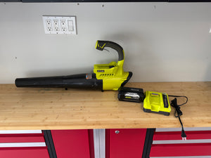 Ryobi RY40402 155 mph 300 CFM 40-Volt Lithium-ion Cordless Jet Fan Blower with 5Ah Battery + Charger