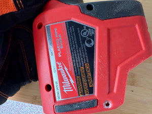 Milwaukee 2470-20 M12 12-Volt Lithium-Ion Cordless PVC Pipe Shear with M12 Battery + Charger