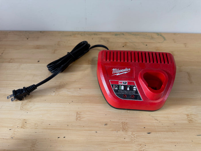 Milwaukee 12V M12 Lithium-Ion Battery Charger