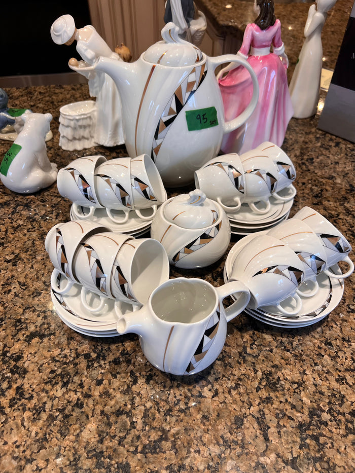 Vintage Johann Seltmann Vohenstrauss Espresso Set