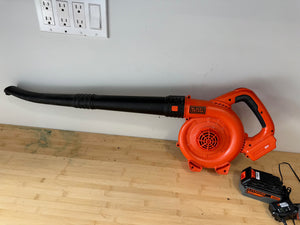 Black & Decker LSW20 20-volt Max 120-CFM 120-MPH Handheld Cordless Electric Leaf Blower with 4.0AH Battery + Charger