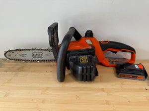 Black & Decker LCS1020 20V MAX Lithium-Ion Cordless 10-inch Chainsaw with 2 2.0Ah Batteries + Charger (*charger not shown in pictures)