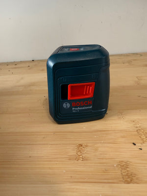 Bosch GLL 2 Self-Correcting Cross Line Laser Level with Mounting Device