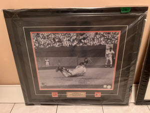 Autographed Brooks Robinson Baseball Hall of Fame 1983 Frame (with COA)