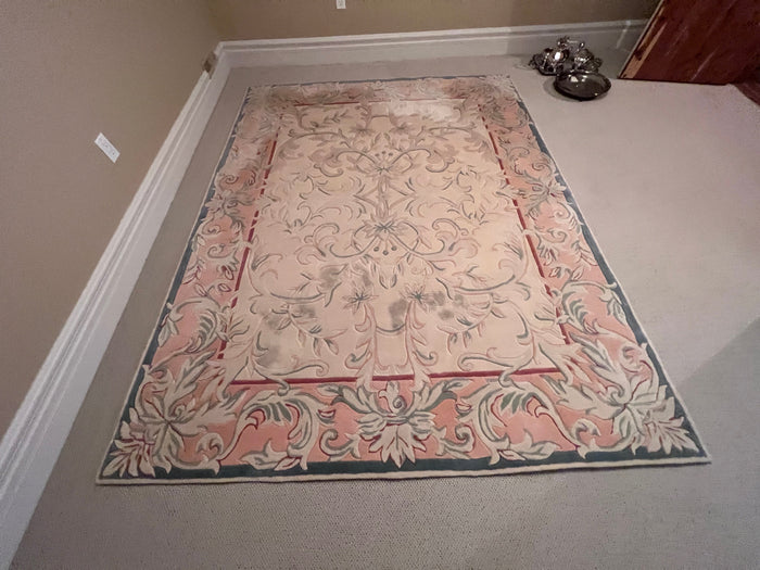 100% Virgin Wool Pile Rug, Made in Thailand