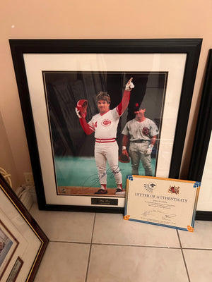 Autographed Pete Rose Cincinnati Reds Frame (with COA)