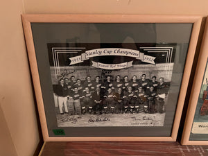 1951-52 Stanley Cup Champions Detroit Red Wings, Limited Edition Photo 18/52 Signed by; Marty Pavelich, Red Kelly, Ted Lindsay, Alex Delvecchio