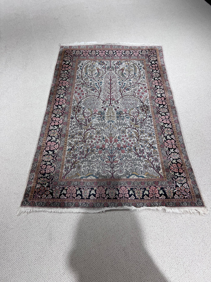 Hand Made 100% Wool Persian Rug