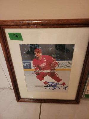 Autographed Steve Yzerman Picture
