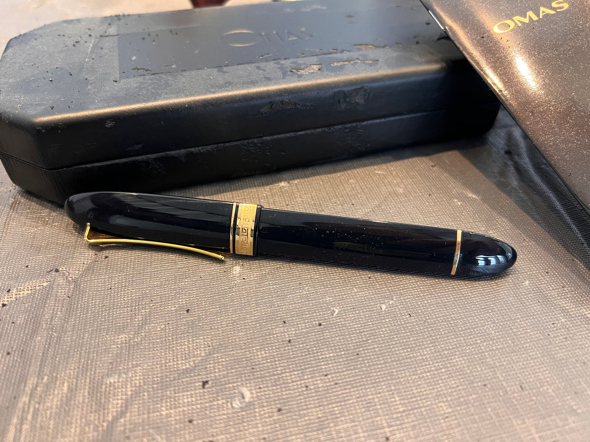 Stylo Plume Omas 360 Lamborghini Aventador Black - Plume 18K M - Neuf Sous Blister