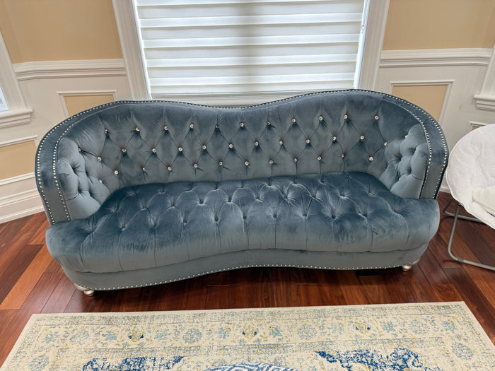 Glory Furniture Apollo Velvet Sofa