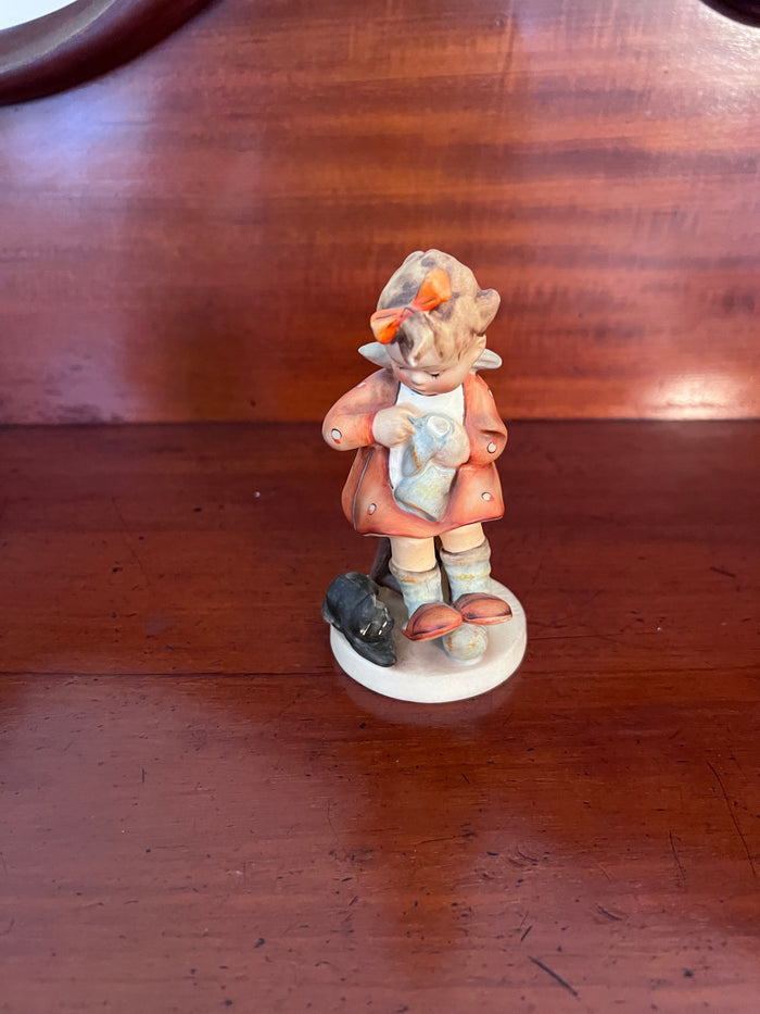 Vintage Hummel Figurine