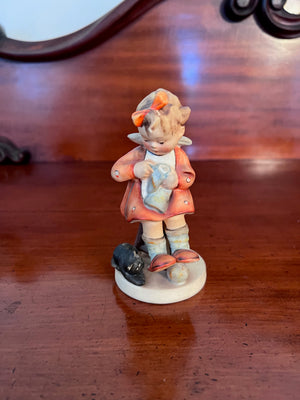 Vintage Hummel Figurine