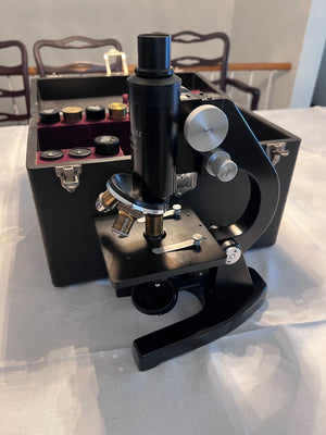 1950's Ernest Leitz Wetzlar Microscope No. 416041 (*extra lenses and original case included)