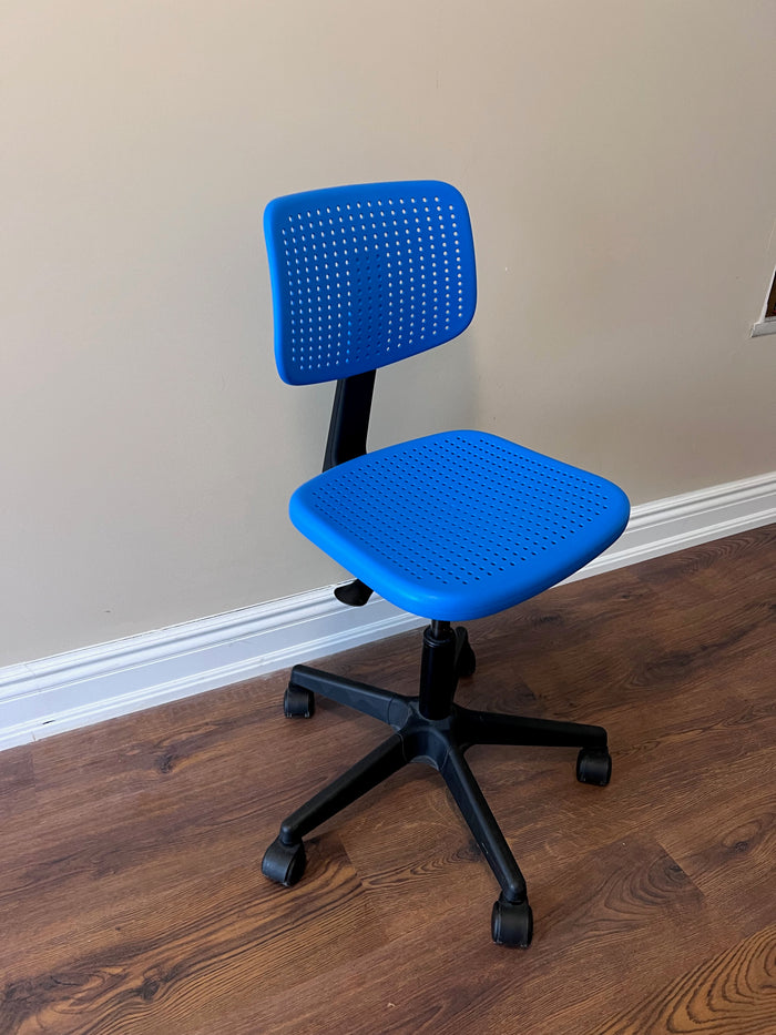 IKEA Alrik Blue Swivel Chair