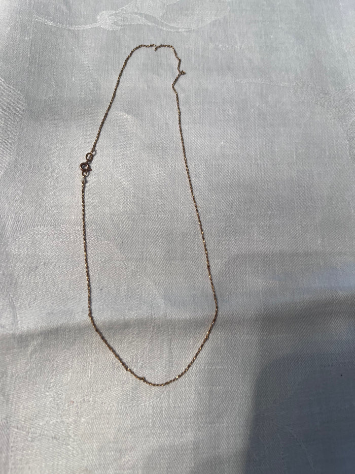 10k Gold Thin Chain Necklace