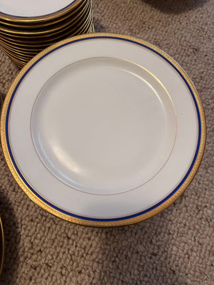 VIGNAUD LIMOGES 'The Seville" pattern with gilt and blue laurel border Lot