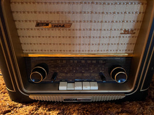 Grundig Classic 960 Anniversary Edition AM FM HI-FI Stereo Shortwave Radio
