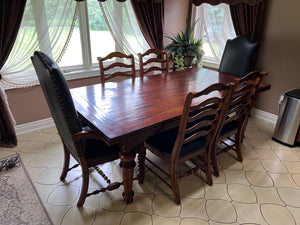 Hooker Furniture Dining Table + 10 Chairs