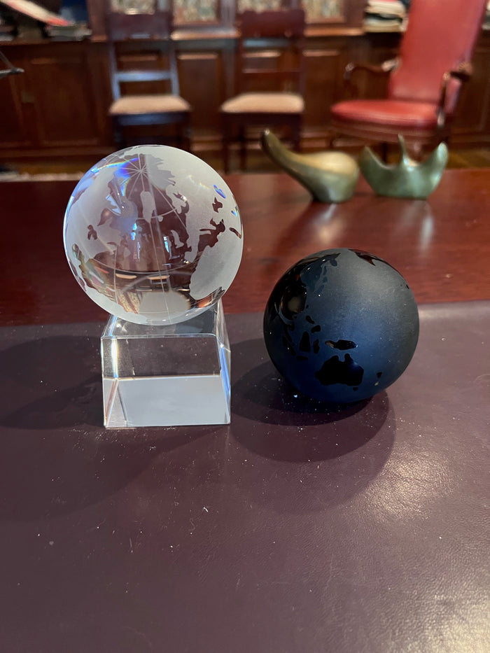 2 Crystal Decorative Globes