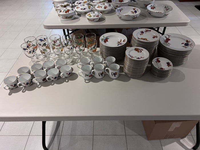Royal Worcester Evesham Large Dinnerware Lot + Glassware (117 pieces total)