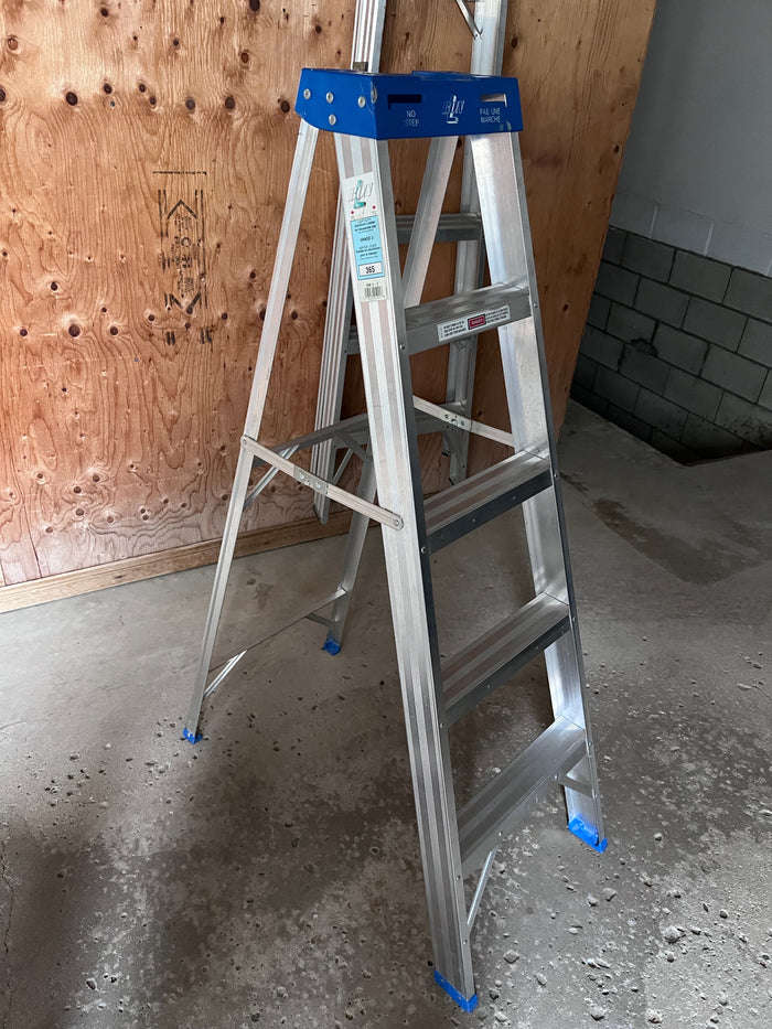 5ft Light Duty Aluminum Ladder, Grade 3