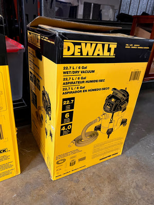 BRAND NEW DeWalt 22.7L/6 Gal Wet/Dry Vacuum