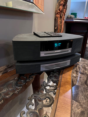 Bose Wave Music System 'Model AWRCCH' + multi-cd changer accessory