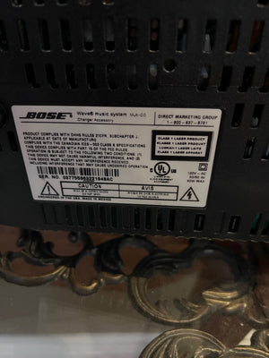 Bose Wave Music System 'Model AWRCCH' + multi-cd changer accessory